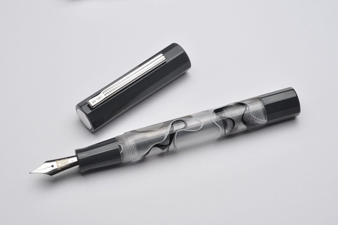 Opus 88 Flow Fountain Pen Grey The Pen World