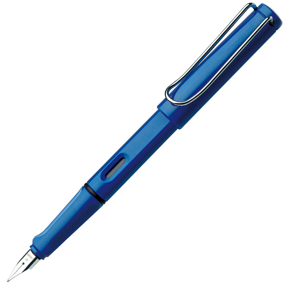 LM14911-ZZZ_Lamy-safari-Fountain-Pen-Blue-Chrome-Clip_P1